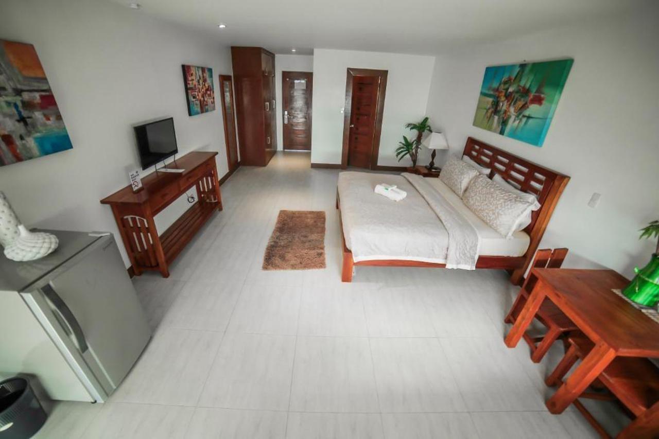 Bataan White Corals Beach Resort Morong  Bagian luar foto