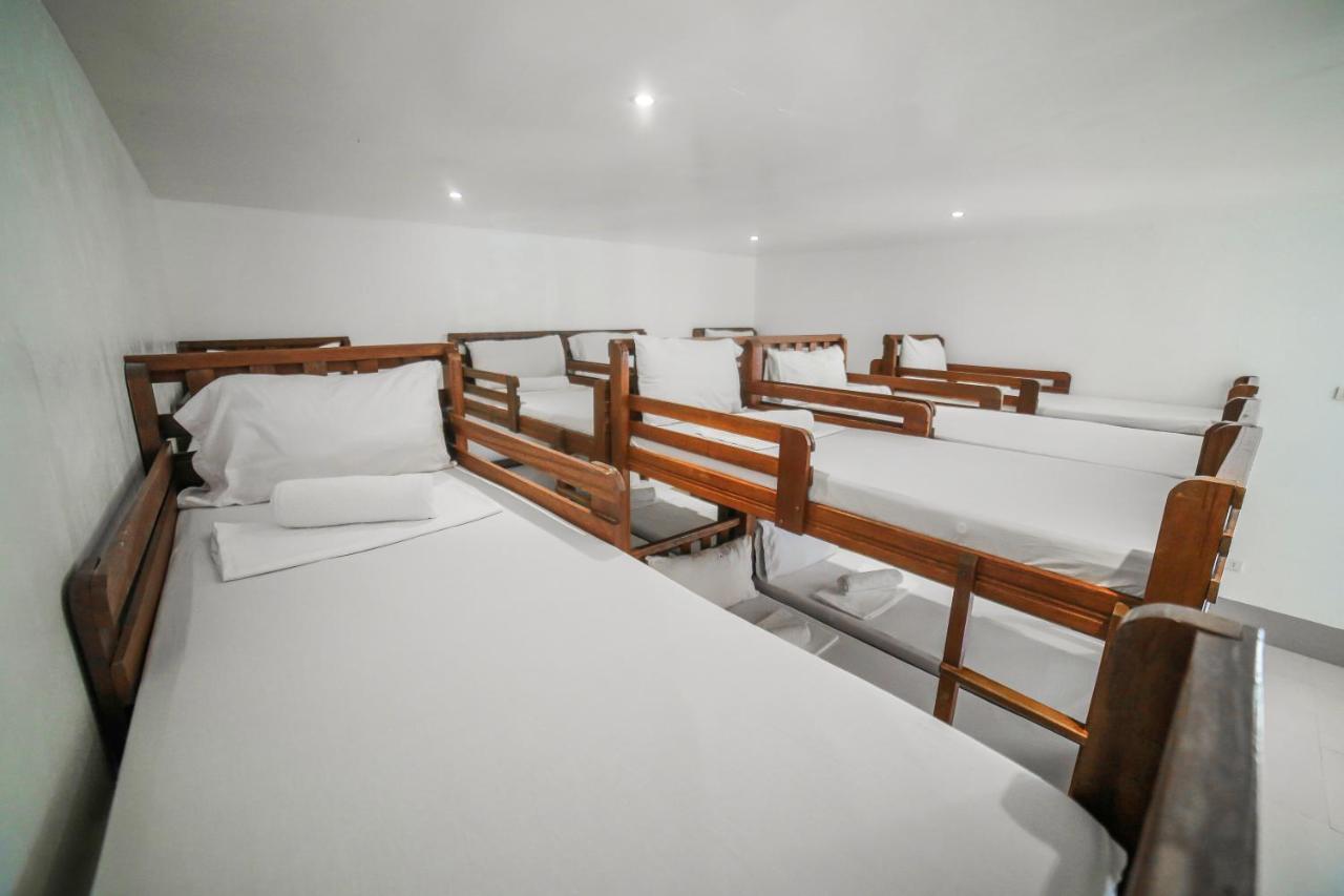 Bataan White Corals Beach Resort Morong  Bagian luar foto