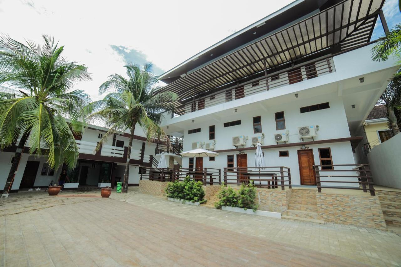 Bataan White Corals Beach Resort Morong  Bagian luar foto